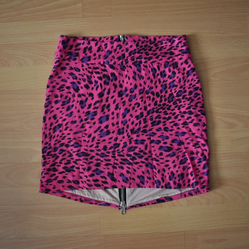 80s style hot pink leopard zipper punk skirt M 

R